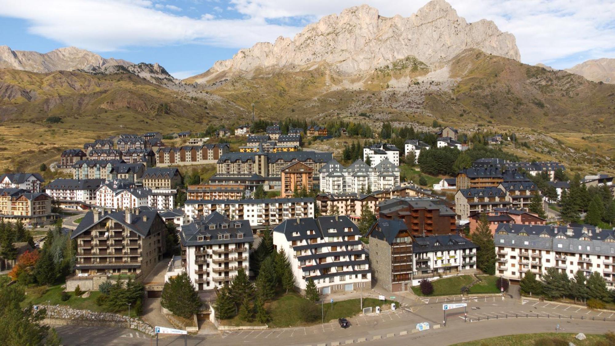 Apartamentos Formigal Exterior foto